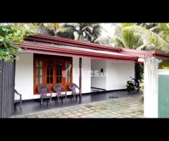 පර්චස් 20 සමග නවීන නිවස විකිණීමට ගොඩගමට හංදියට 4 km දුරින්,